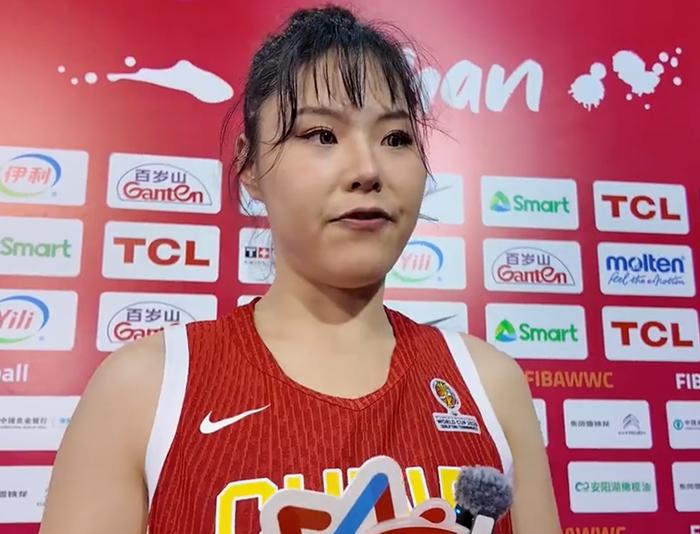 世界杯官方平台-胜捷克采访！李月汝鼓励大家留洋，杨舒予批防守，王思雨谈关键球|女篮|女篮世界杯|捷克女篮|中国女篮|WCBA_新浪体育_新浪新闻